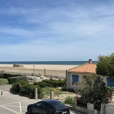 Vue Les Pieds Dans L'eau T3 Box Internet St Pierre La * Saint-Pierre-la-Mer (Aude)